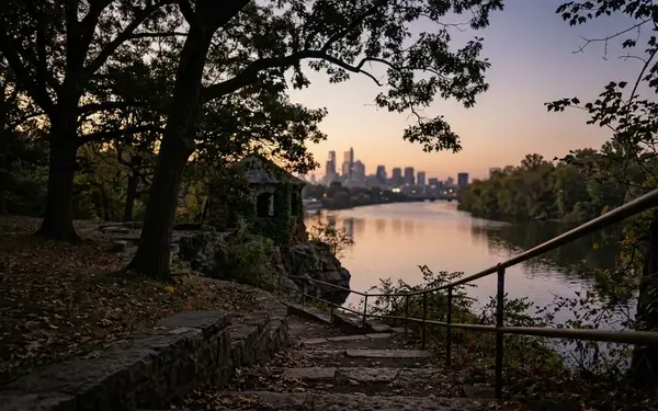 Best Hidden Gems for Engagement Photos in Philadelphia